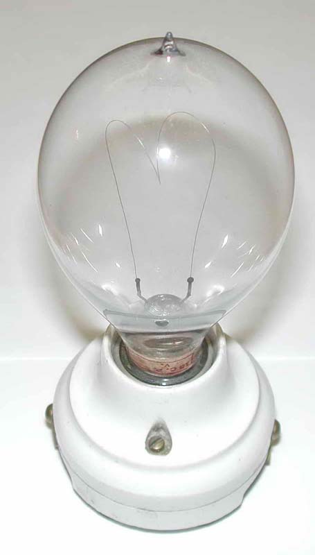 Lamp in Socket