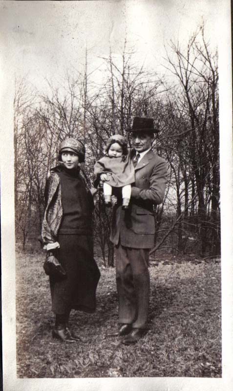 Edwin,_daughter_and_grandchild