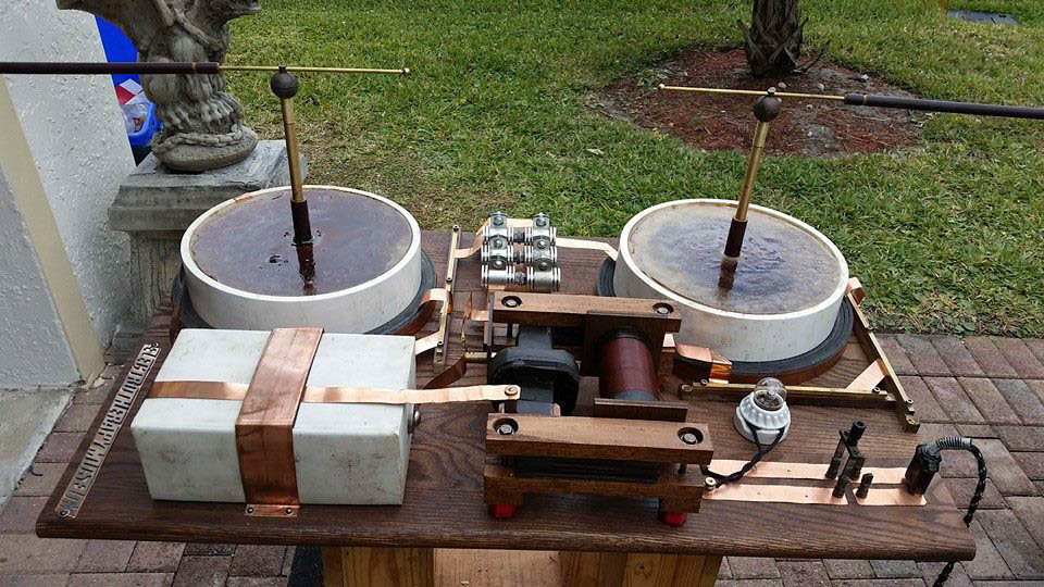 11001940_10203871505773505_1281662025682648338_n