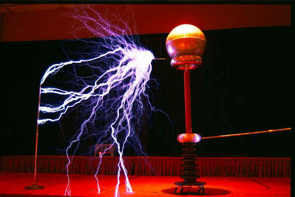 arc3a.JPG (78969 bytes)