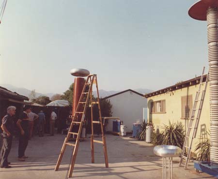 photo27.jpg (25085 bytes)